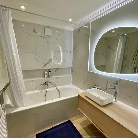 76m2 Entierement Renove *