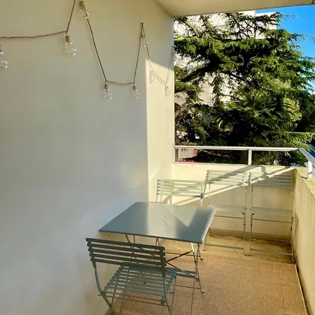 Apartment 76m2 Entierement Renove